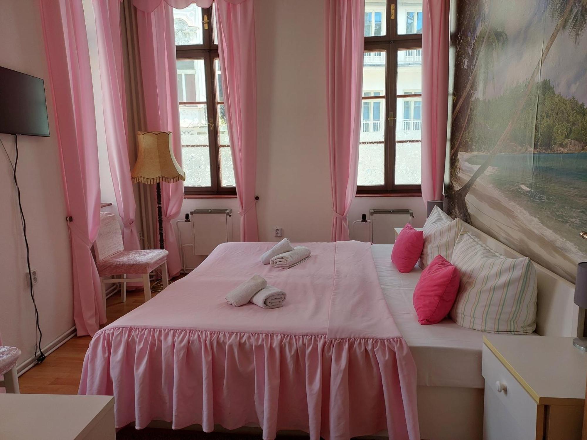 Hotel Asila Карлови Вари Екстериор снимка